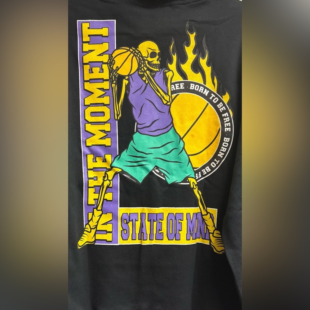 NWT Chemistry “Born To Be Free” Basketball Graphic Hoodie Sweatshirt Size Large - Picture 6 of 6